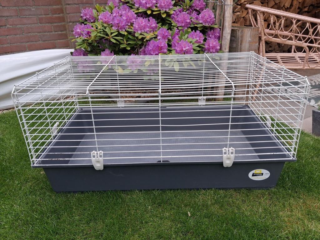 Caviakooi / konijnenkooi Ferplast, Ophalen, 75 tot 110 cm, Kooi, Minder dan 60 cm