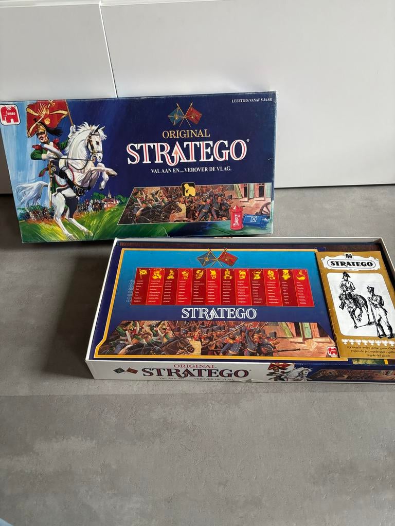 Stratego 498 Jumbo doos - Compleet, gebruikssporen, Een of twee spelers, Ophalen of Verzenden, Gebruikt