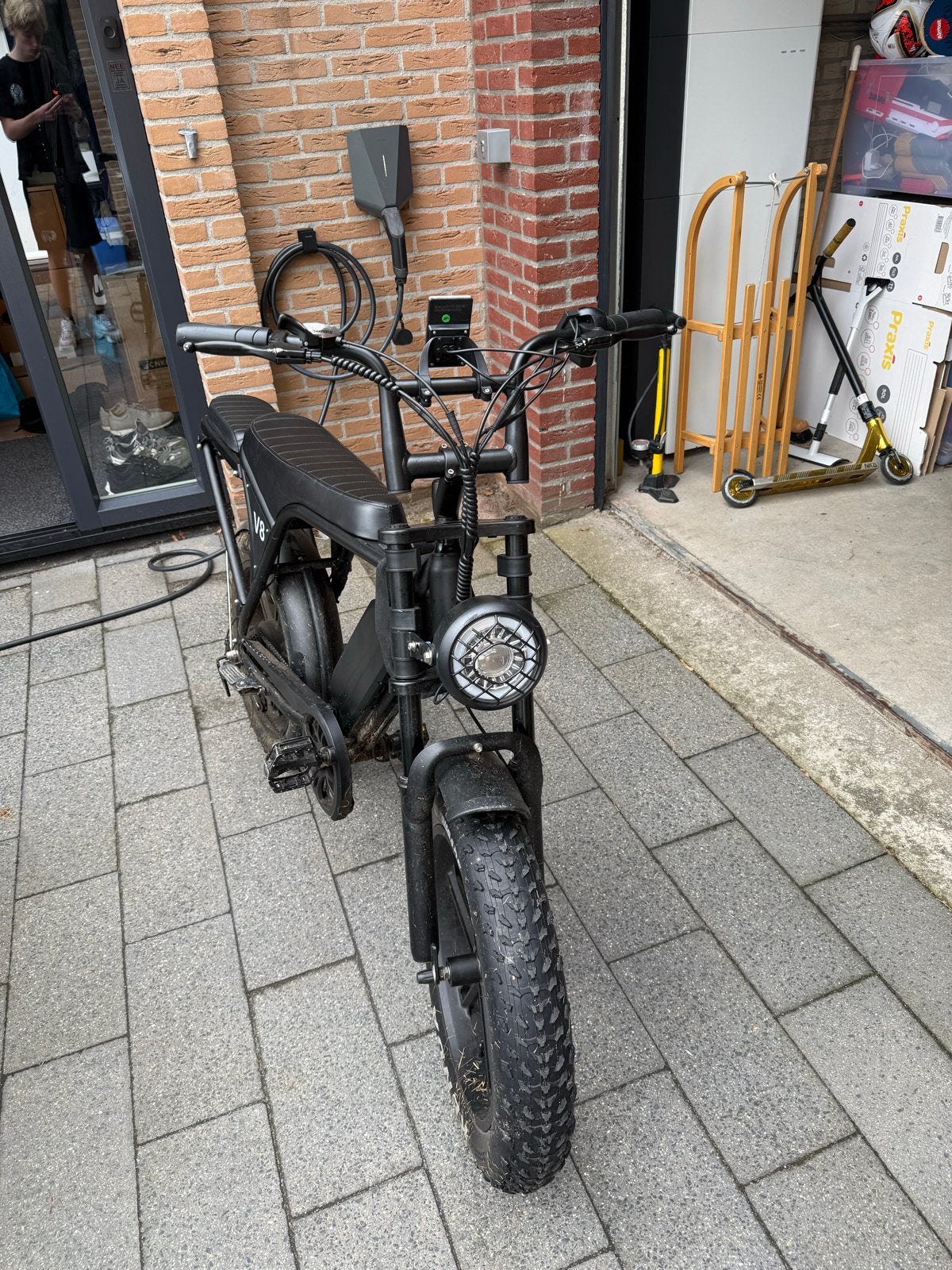 Ouxi v8 fatbike - niet opvoerbaar - remmen slecht!, Fietsen en Brommers, Elektrische fietsen, Gebruikt, 51 tot 55 cm, 50 km per accu of meer