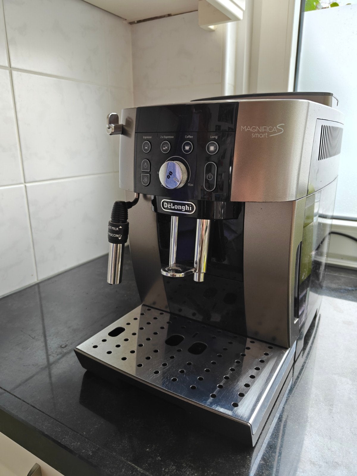 De'Longhi Magnifica S Smart volautomatische espressomachine, Ophalen, Gebruikt, Espresso apparaat, Koffiebonen