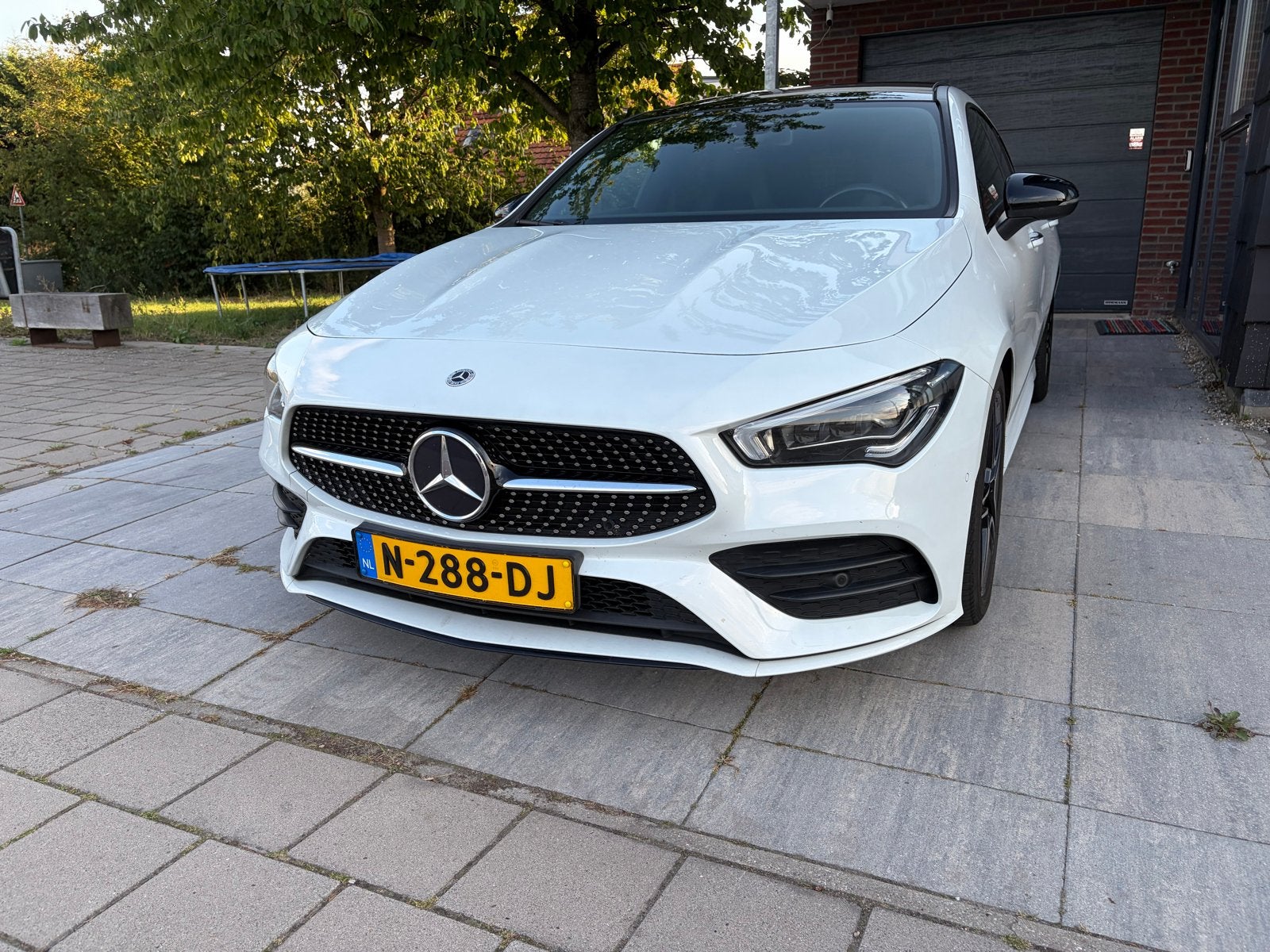 Mercedes-Benz CLA 200 AMG Night Shooting Brake, Auto's, CLA, 730 kg, 4 cilinders, Alcantara