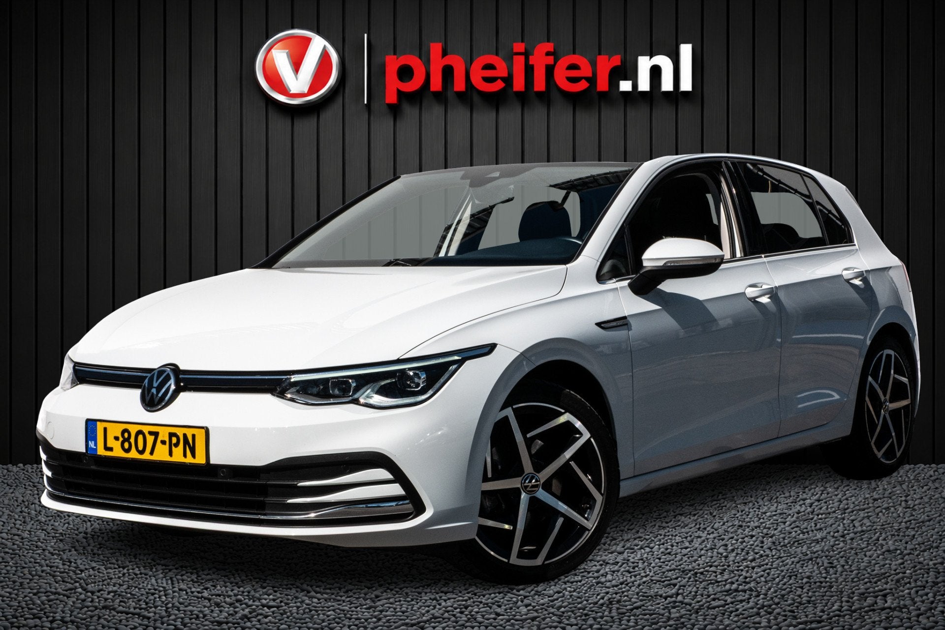 Volkswagen Golf 1.5 eTSI 150pk Aut. Style Full led/ Massage/, Stof, 4 cilinders, Met garantie (alle), Wit