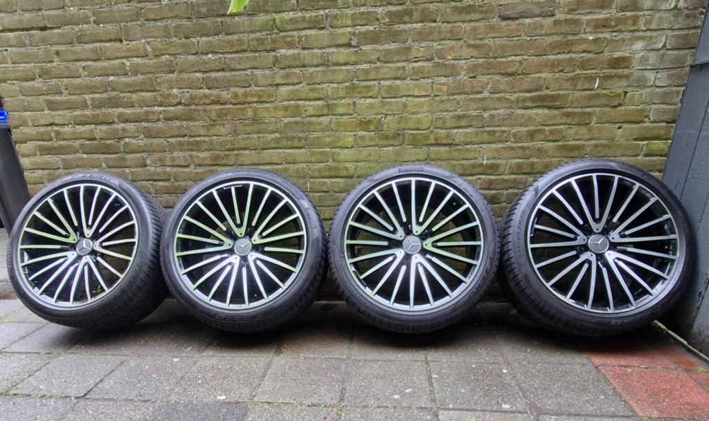 20 inch breedset mercedes velgen met zero Pirelli zomerbande, Auto-onderdelen, Banden en Velgen, 245 mm, Banden en Velgen, Ophalen of Verzenden