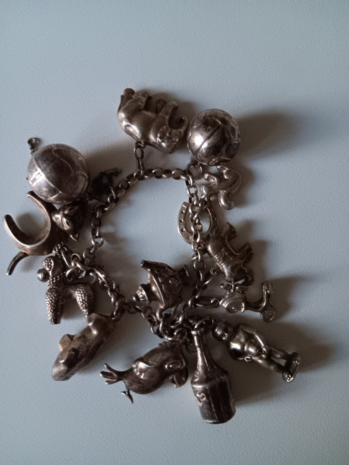 Bedelarmbandje  jaren 50, Ophalen of Verzenden, Overige materialen