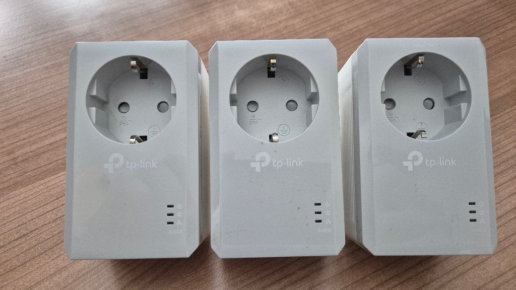 3x TP Link TL-PA4010P Powerline adapters, Ophalen of Verzenden, Zo goed als nieuw, TP-Link