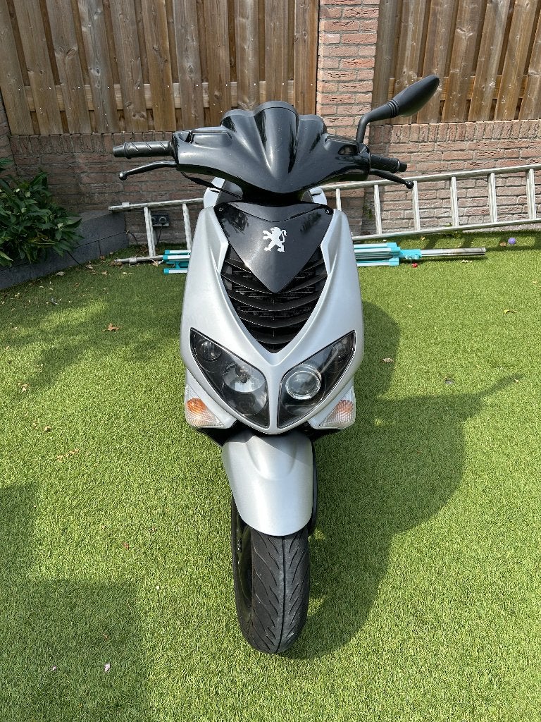 Peugeot Speedfight 2 LC 50cc volledig nagelopen en opgeknapt, Ophalen, Maximaal 45 km/u, Zo goed als nieuw, Speedfight