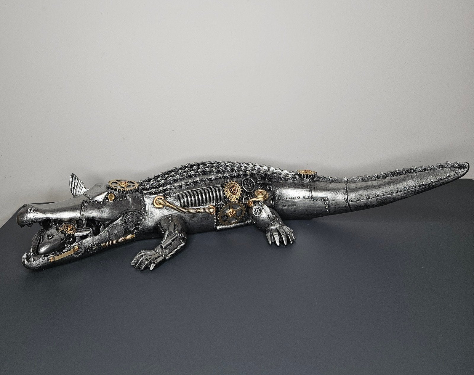 Beeldje "krokodil steampunk" H.14.5cm, Verzamelen, Ophalen, Nieuw, Dier