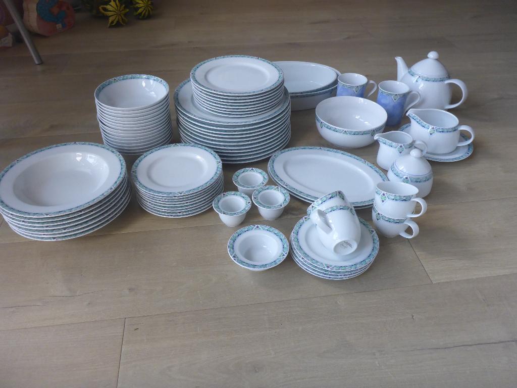 Serviesdelen arzberg albert heijn ah., Huis en Inrichting, Keuken | Servies, Overige typen, Ophalen of Verzenden, Zo goed als nieuw