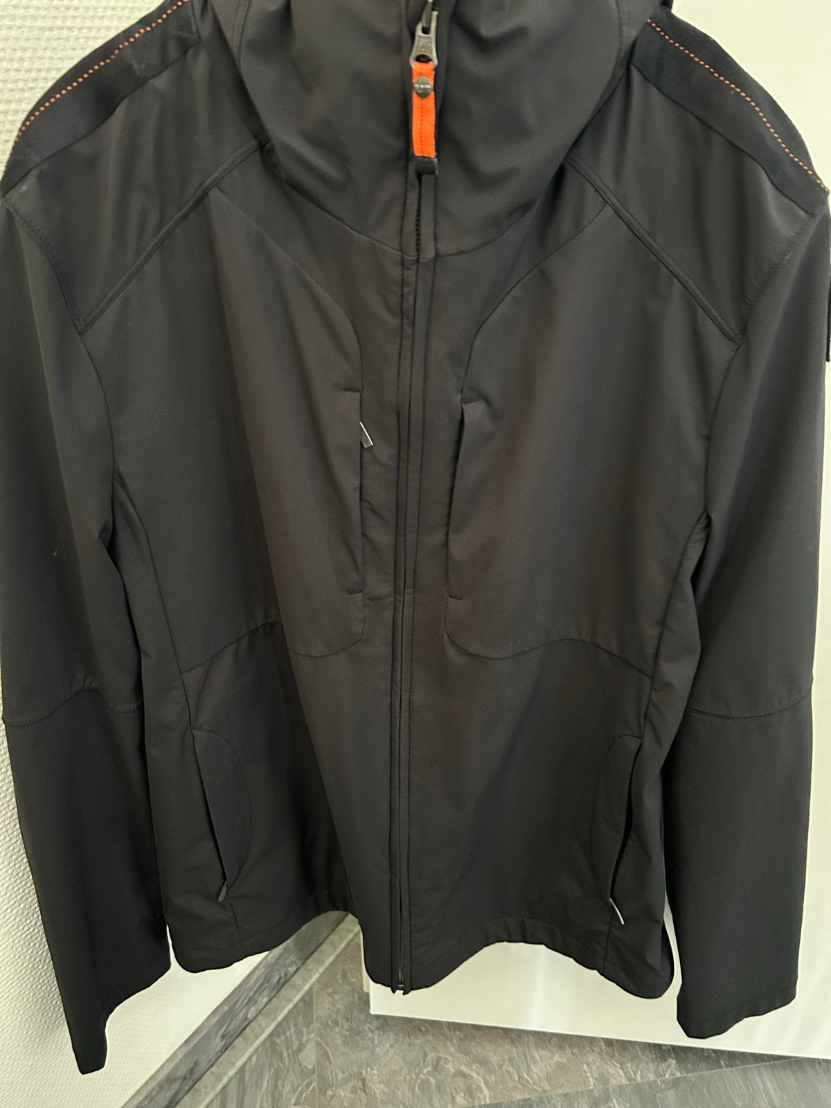 Parajumpers Softshell Jas - Zwart - Maat XL, Kleding | Heren, Jassen | Winter, Ophalen of Verzenden, Zo goed als nieuw, Maat 56/58 (XL)