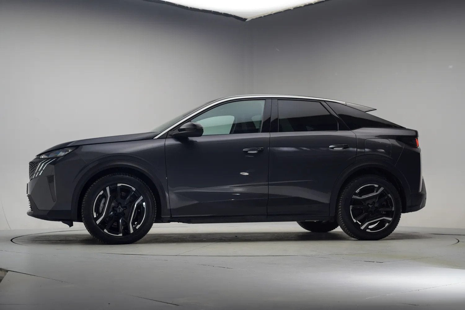 Peugeot E-3008 GT Avantage 210 73 kWh [ Navi Apple/Android C, Auto's, 0 cilinders, SUV of Terreinwagen, Te koop, 750 kg
