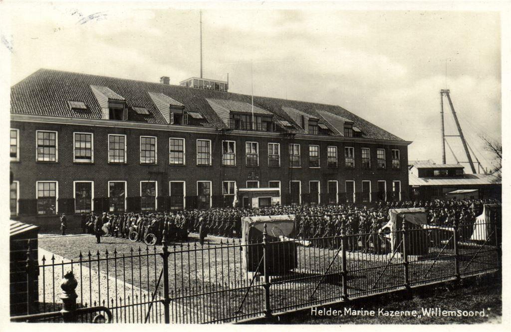 Helder, Marine Kazerne Willemsoord. - 1933? gelopen, Ophalen of Verzenden, Voor 1920, Gelopen, Noord-Holland
