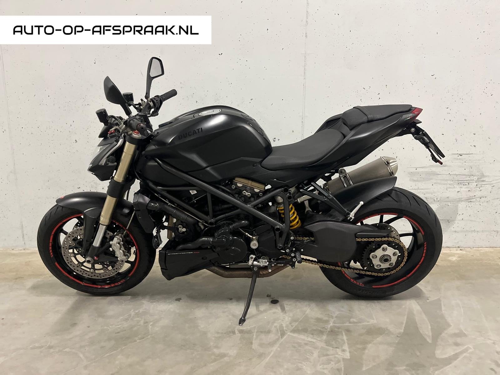 Ducati Streetfighter 848 Nieuwstaat, Motoren, Info@ducati.com, 849 cc, Bedrijf, Ducati
2382 CC  Ducati