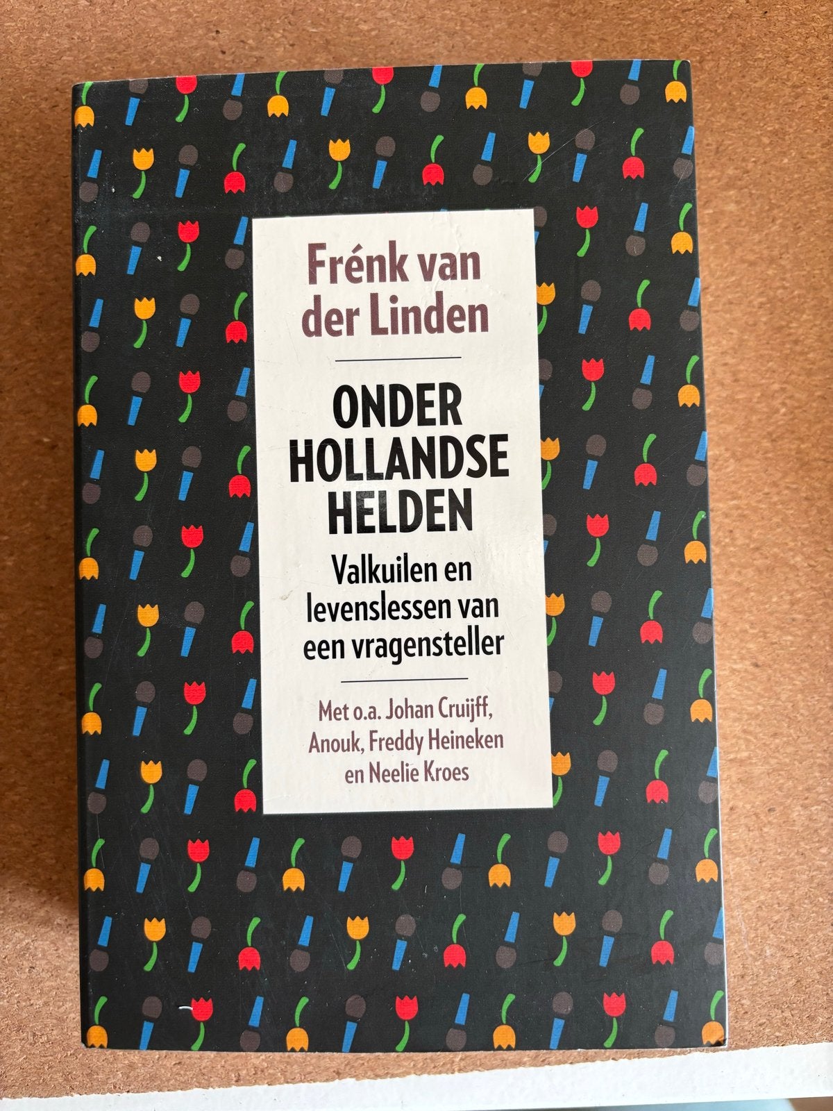 Onder Hollandse Helden - Frénk van der Linden, Ophalen of Verzenden, Zo goed als nieuw, Overige