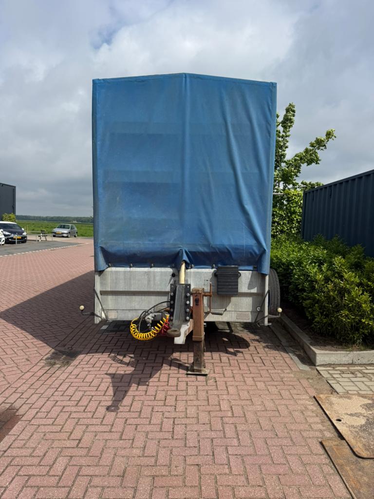 Wipkar op vrachtwagen kenteken, Ophalen, ., ., .