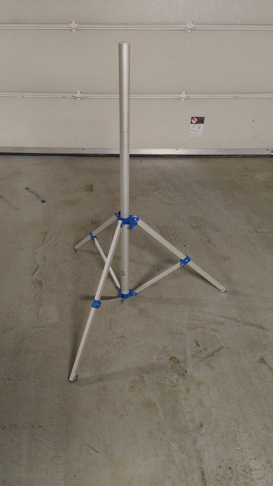 Statief voor satellietschotel, Audio, Tv en Foto, Schotelantennes, Ophalen, Zo goed als nieuw, (Schotel)antenne-accessoires, Overige merken