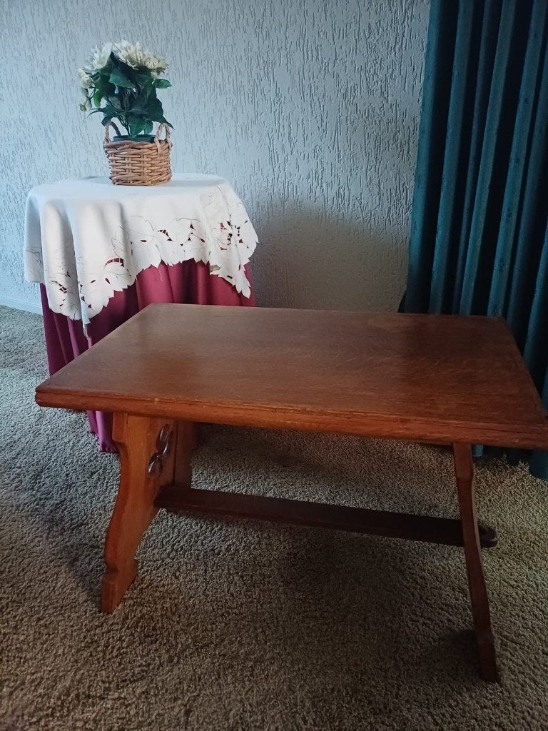 Klassiek eiken tafeltje / bankje, 55 tot 75 cm, Rechthoekig, Hout, Ophalen