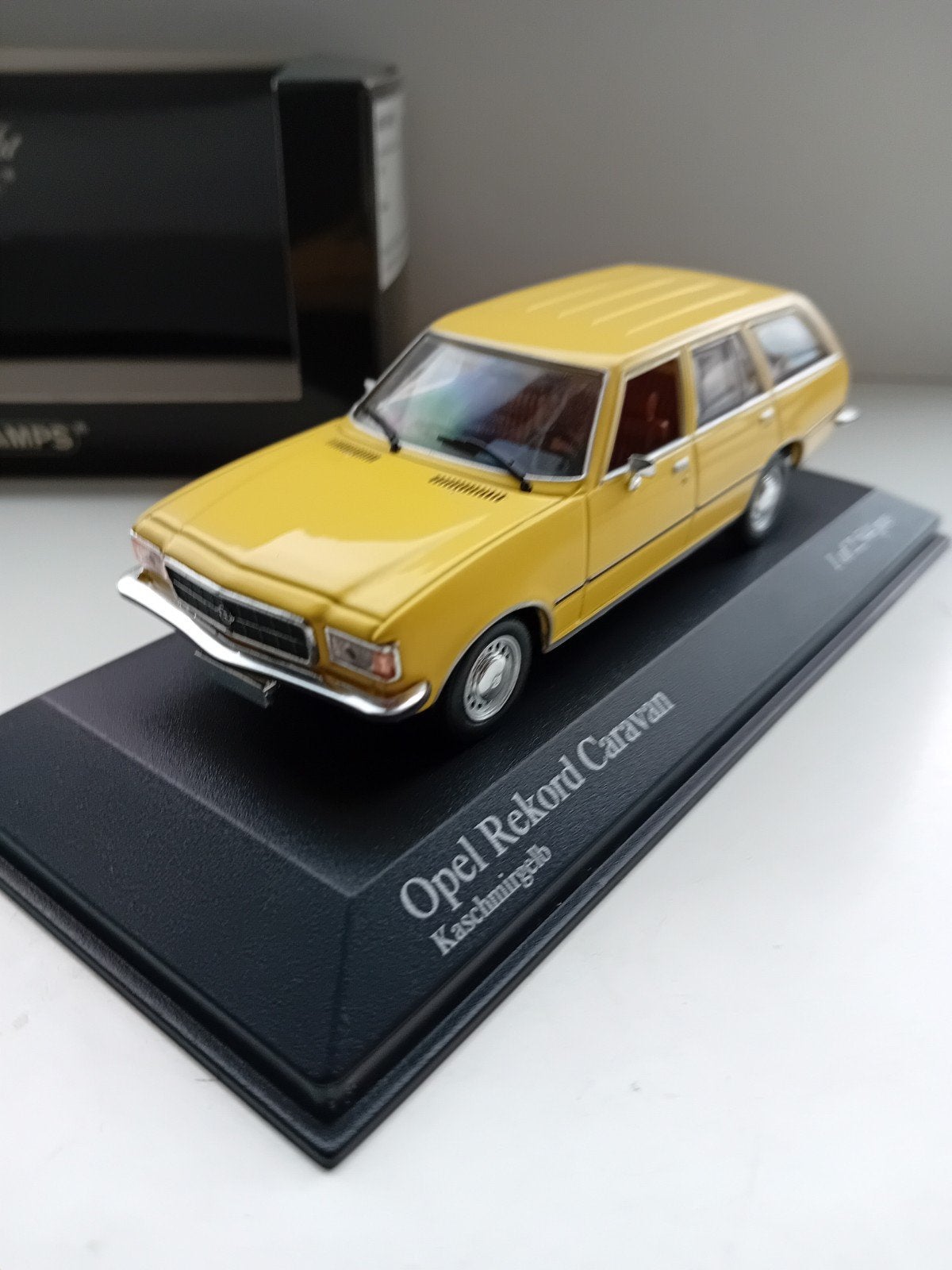 Minichamps Opel Rekord D Caravan., Ophalen of Verzenden, Nieuw, Auto, MiniChamps