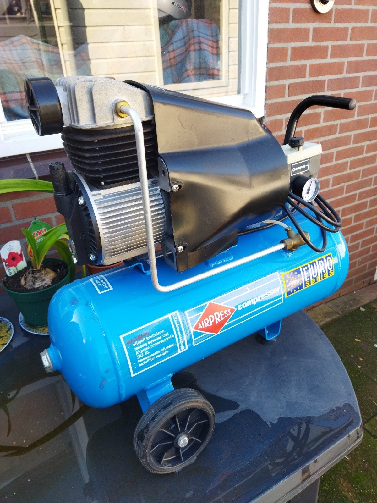 airpress H280-25, Ophalen, Gebruikt, 6 tot 10 bar, 200 tot 400 liter/min
