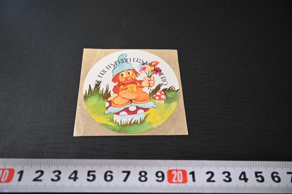 sticker de fruitverdelers van HERO strip kabouter dwerg, Verzamelen, Ophalen of Verzenden, Zo goed als nieuw