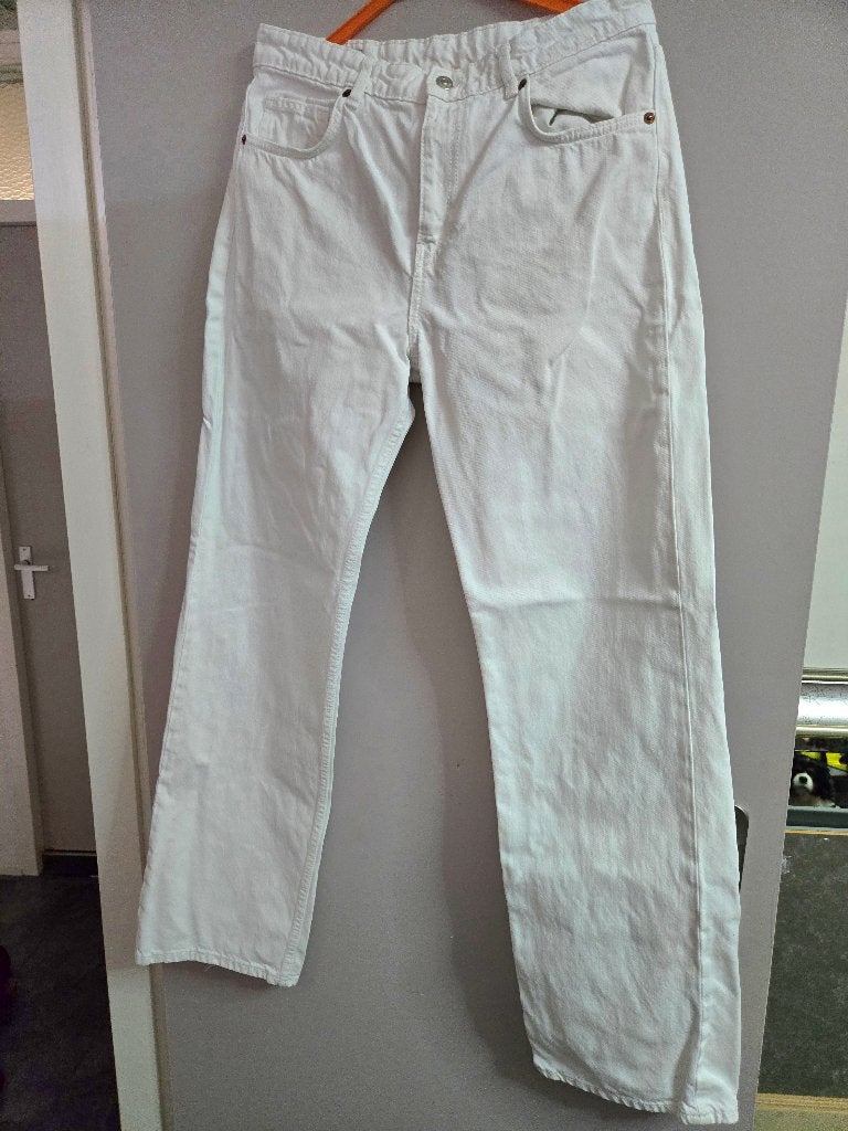 Witte Zara jeans Maat 42 recht model, Kleding | Dames, Ophalen, W33 - W36 (confectie 42/44), Gedragen, Wit