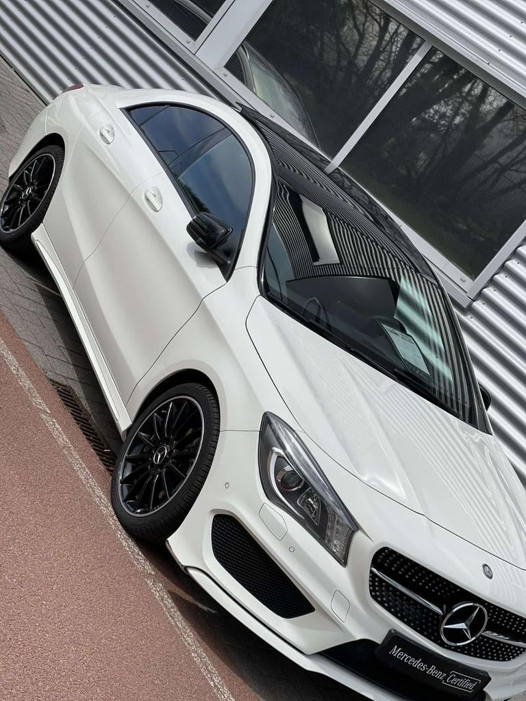 Mercedes-Benz CLA 180 1.6 90KW 7G-DCT (aut) 2015 Wit, Auto's, Automaat, Achterwielaandrijving, Zwart, 4 cilinders