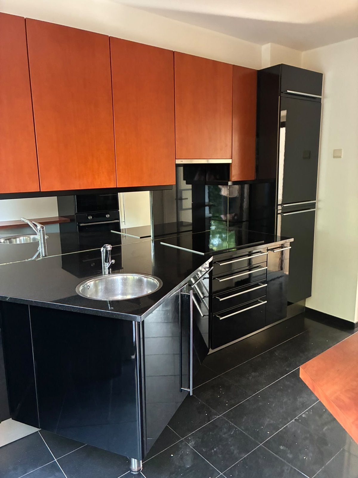 Siematic Hoekkeuken met ATAG apparatuur en Liebherr koelkast, Huis en Inrichting, Gebruikt, Zwart, Hoekkeuken, Graniet of Steen