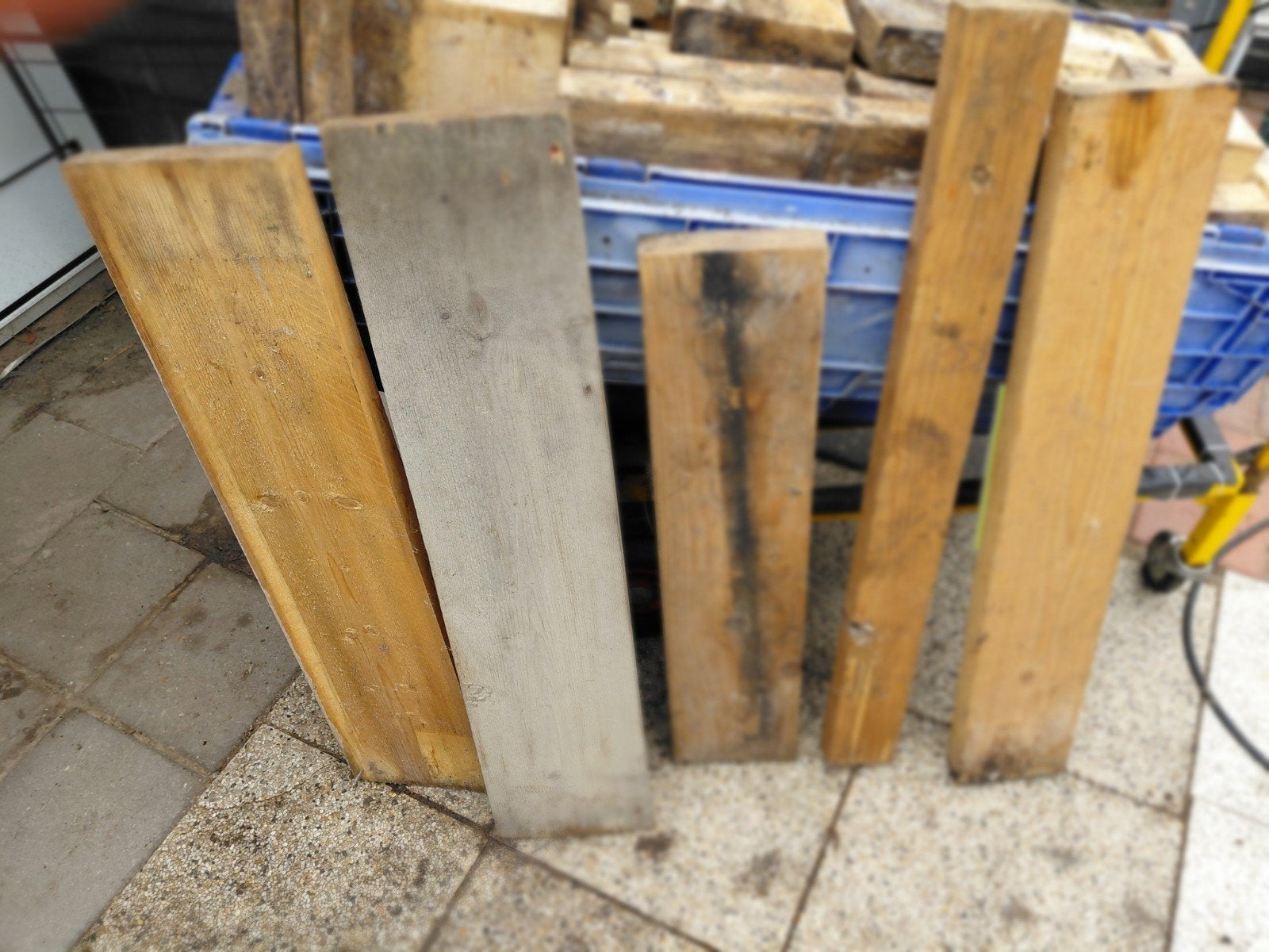 Diverse partij brandhout gebruikt hout, planken en balken, Doe-het-zelf en Verbouw, Hout en Planken, Ophalen, Gebruikt, 50 mm of meer