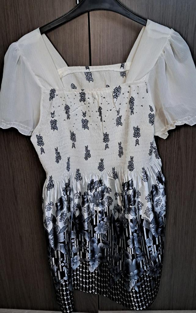 Zomerse tuniek met bloemenprint en korte mouwen, Wit, Maat 42/44 (L), Ophalen of Verzenden, Korte mouw