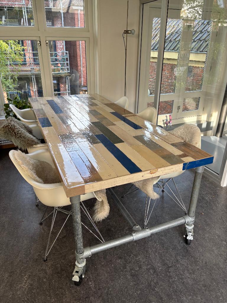 Eettafel Ruig, Huis en Inrichting, Tafels | Eettafels, Ophalen, 100 tot 150 cm, Design, Overige materialen