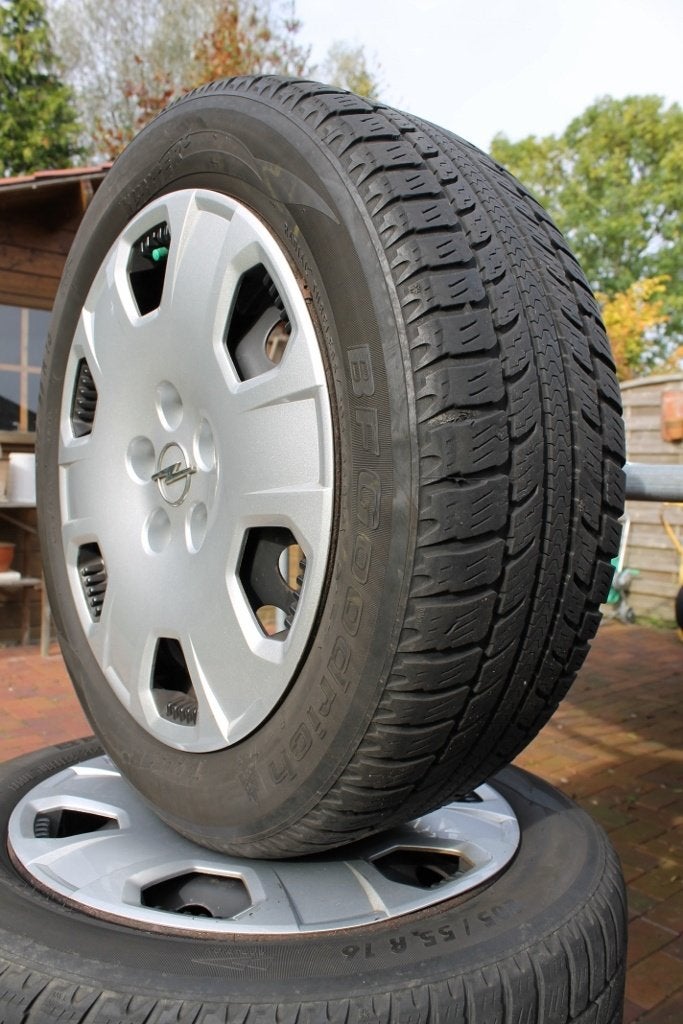 4 winterbanden 5mm op 16 inch velg 5x110 Opel Saab Alfa, Auto-onderdelen, Ophalen, Gebruikt, 16 inch, Band(en)