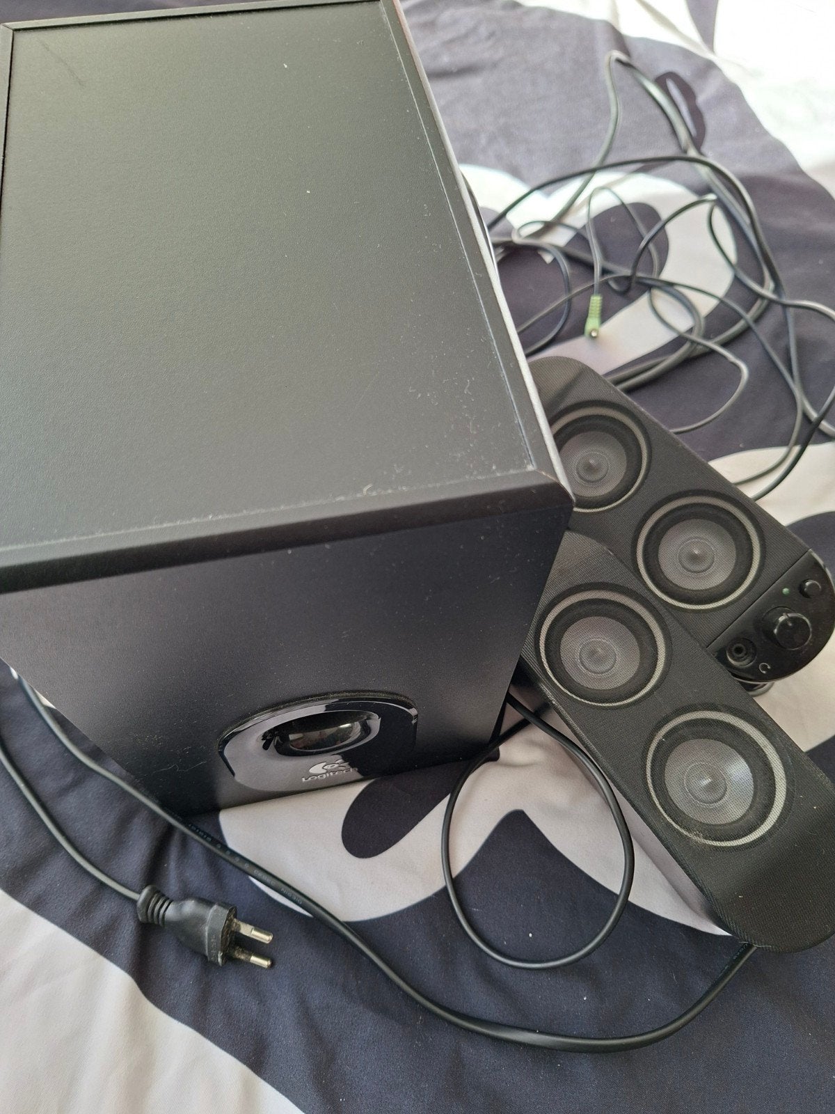 Logitech 2.1 Speakerset met Subwoofer, Ophalen, Gebruikt, Logitech, Speakerset