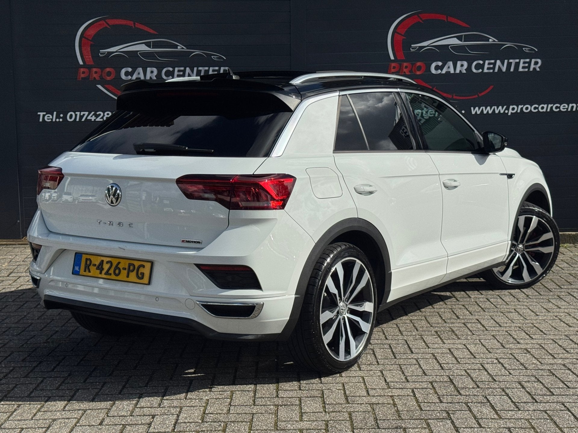 Volkswagen T-Roc 2.0 TSI 4Motion Sport 3xR-Line Aut | Pano |, Auto's, Automaat, 15 km/l, Gebruikt, Euro 6