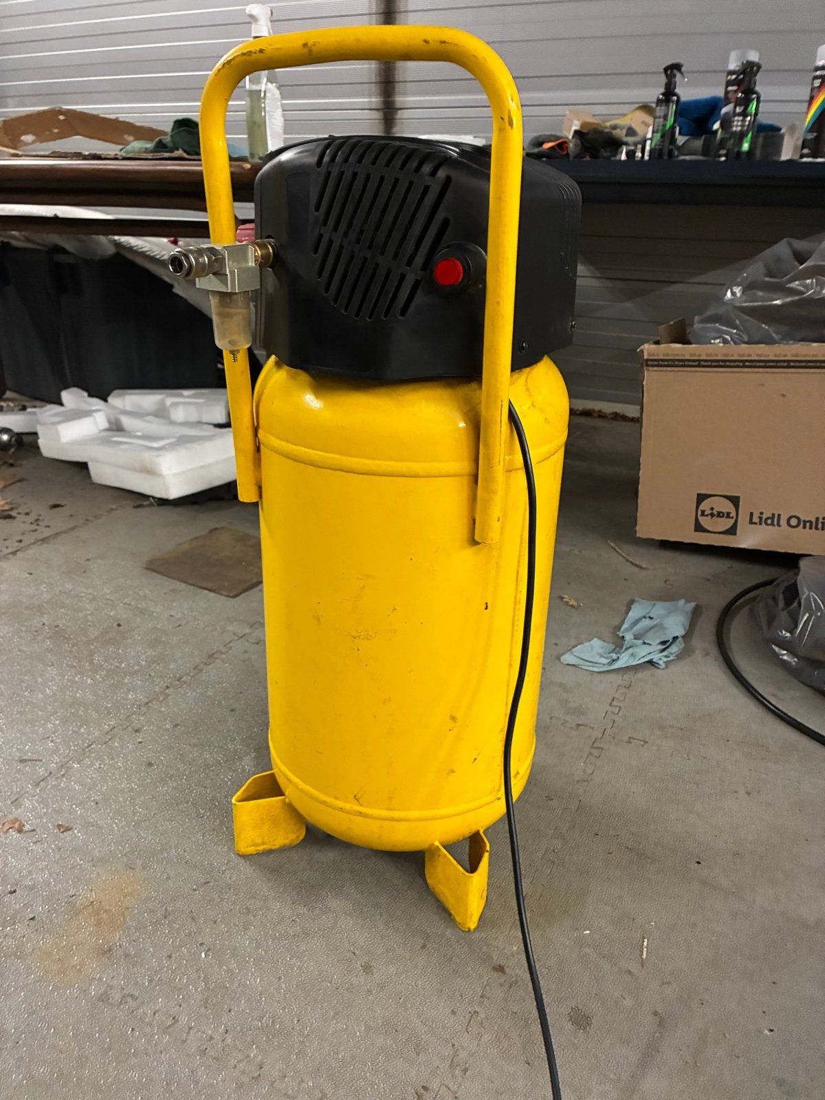 Stanley Luchtcompressor 50L 10 Bar, Ophalen, Mobiel, 10 bar of meer, Zo goed als nieuw