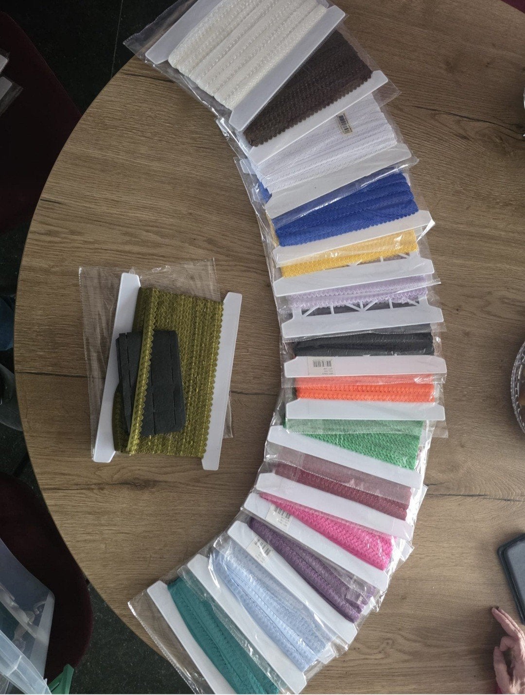 lingerie elastiek haspel met 25 meter, Ophalen of Verzenden, Garen of Naald(en)