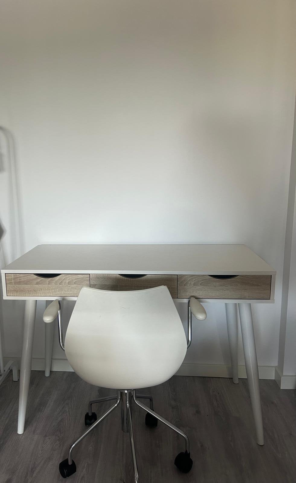 Bureau + bureaustoel, Ophalen, Gebruikt, 110 cm, 50 cm
