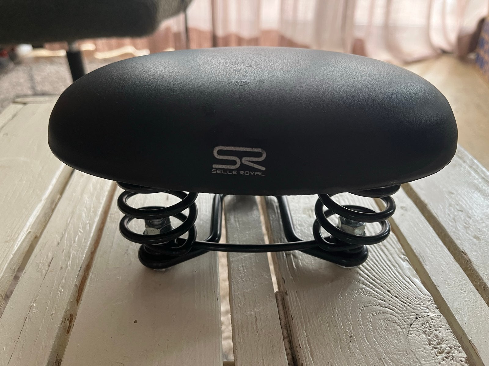 Selle Royal Royalgel Shock Zadel - Comfortabel en Duurzaam, Ophalen, Kunststof, Zo goed als nieuw, Zadel