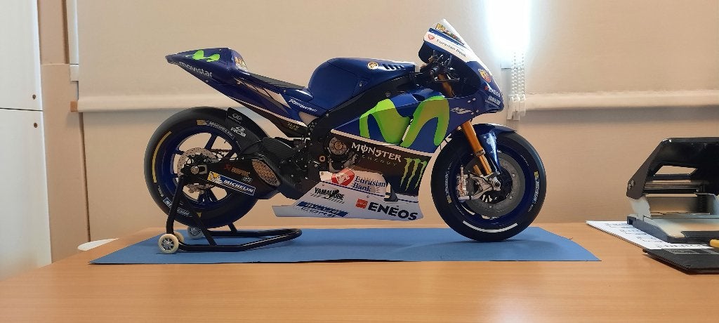Deagostini Yamaha YZF R M1 schaal 1:4, Hobby en Vrije tijd, Nieuw, Ophalen, Overige merken, Groter dan 1:32
