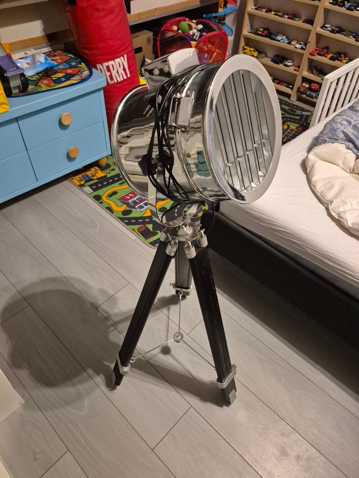 In hoogte verstelbare vloerlamp / spotlight, Ophalen, Gebruikt, 100 tot 150 cm, Industrieel, Modern