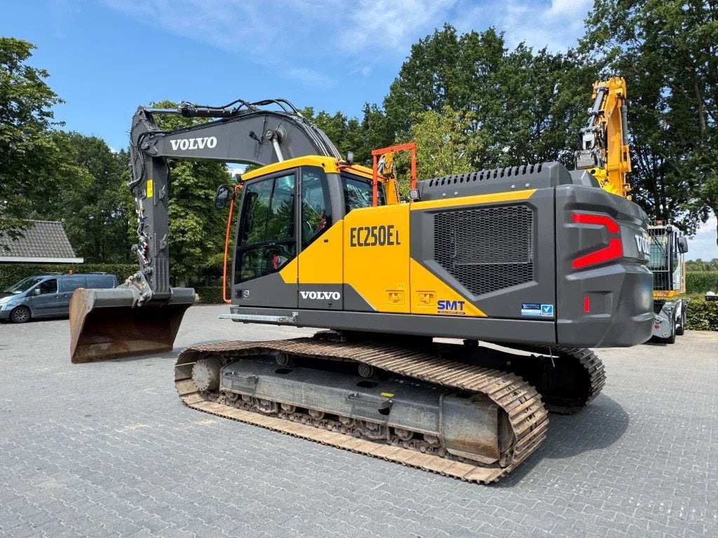Volvo EC250E 900 UUR/HOURS ! LIKE NEW (bj 2023), Graafmachine