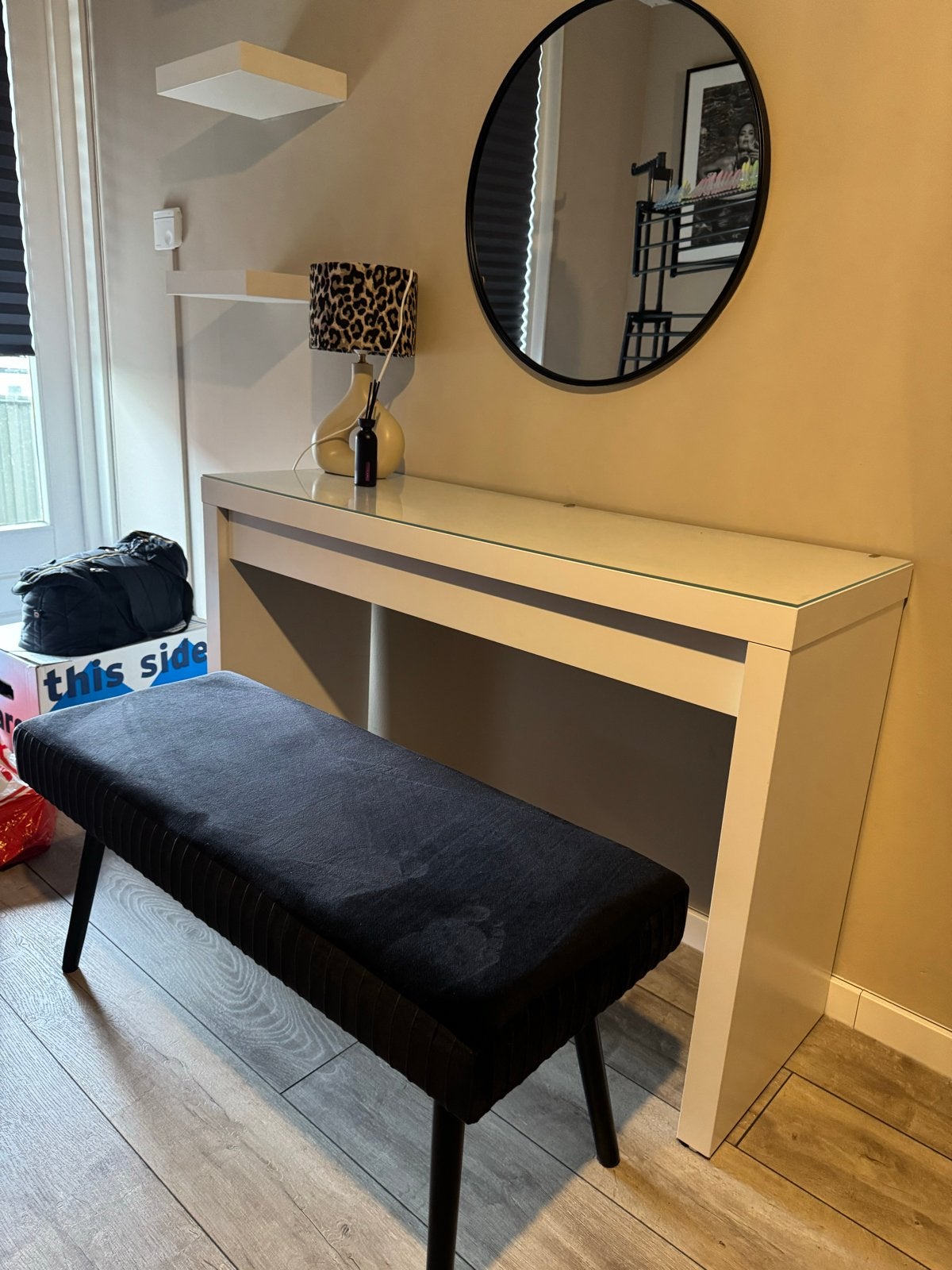Moderne make-up tafel met lade en met bankje, Huis en Inrichting, Tafels | Kaptafels, Ophalen, 100 tot 150 cm, Zo goed als nieuw