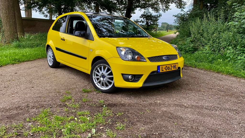 Ford Fiësta 1.4 16V 3DR 2007, Auto's, Voorwielaandrijving, 40 €/maand, Zwart, 995 kg