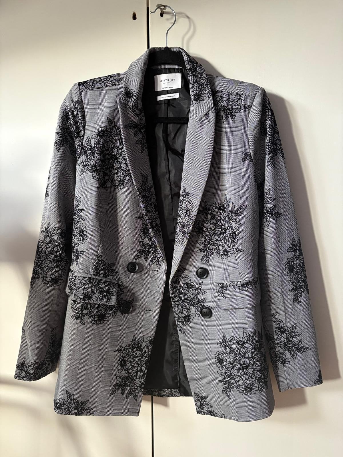 Distrikt blazer colbert XS/S, Zwart, Ophalen of Verzenden, Zo goed als nieuw, Jasje