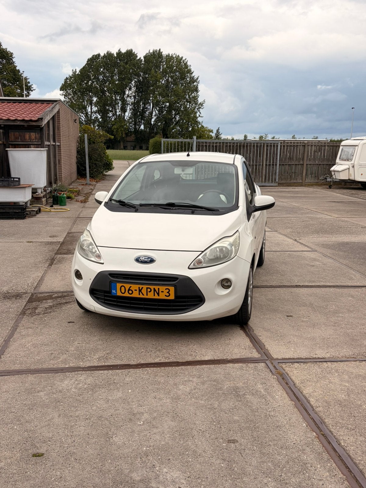 Ford Ka 1.2 (2010) – Nette & Betrouwbare Auto!, Voorwielaandrijving, Stof, 1242 cc, 4 cilinders