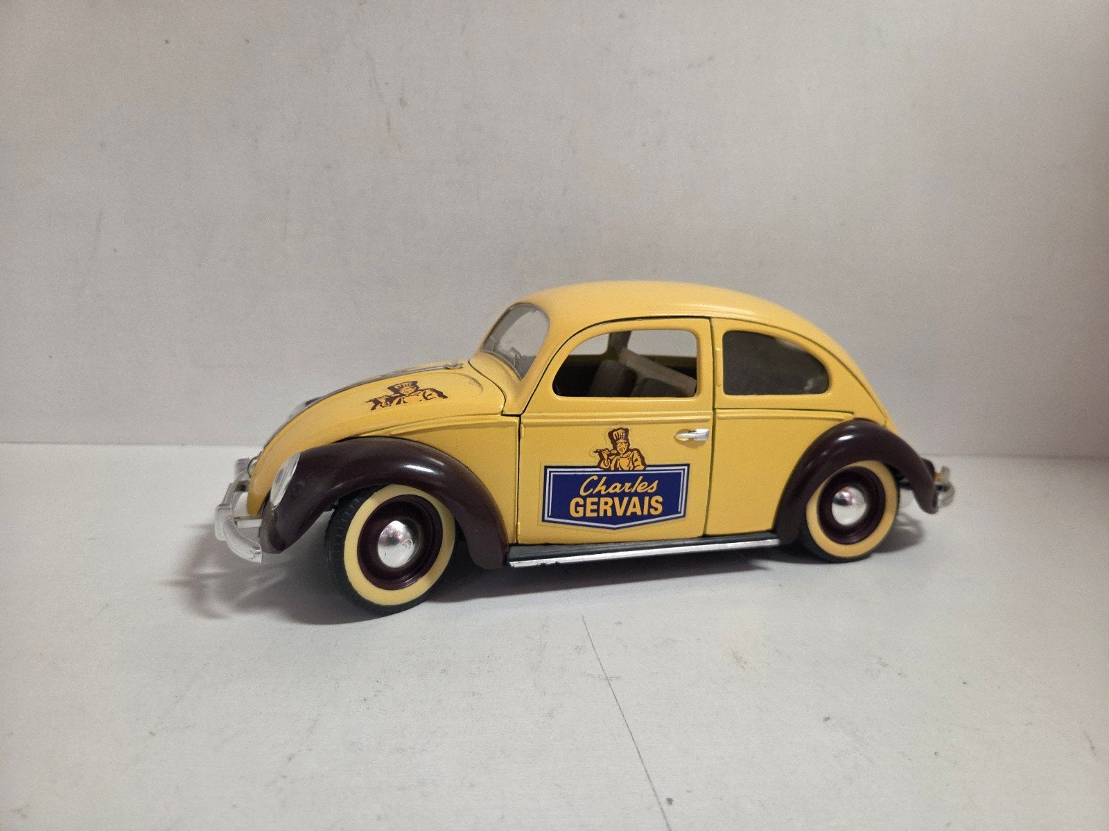 Solido Volkswagen Kever Coccinelle 1:43, Hobby en Vrije tijd, Modelauto's | 1:18, Auto, Ophalen of Verzenden, Zo goed als nieuw