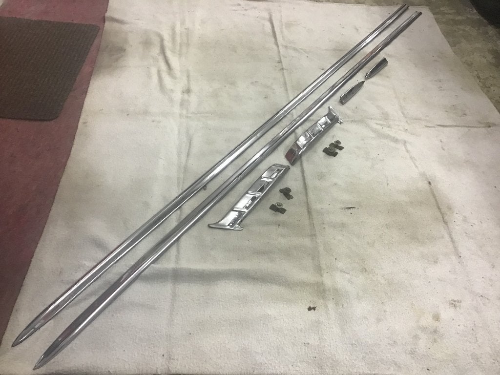 57 Chevy originele RVS zijkant lijsten, side-moulding., Ophalen, Gebruikt