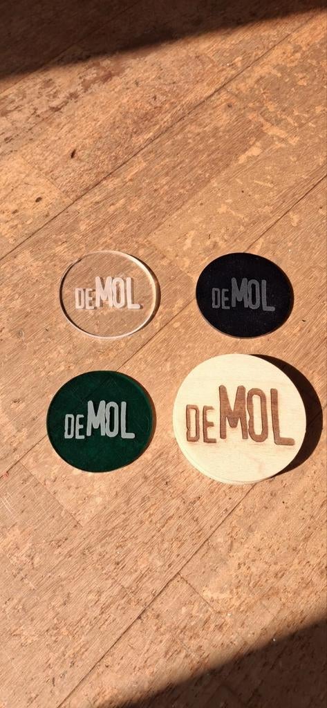 Wie is de mol troevenset, Ophalen of Verzenden, Zo goed als nieuw, Tv, Beeldje, Replica of Model
