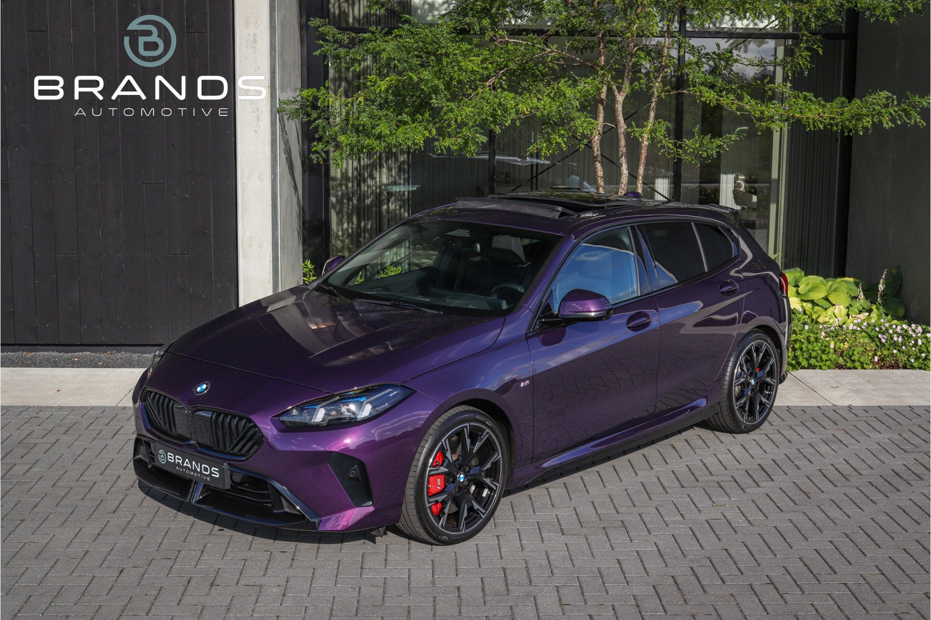 BMW 1-serie 120i M Sport Edition Pano 360 cam Massage Uniek, Auto's, Gebruikt, Zwart, Overige kleuren, Bedrijf