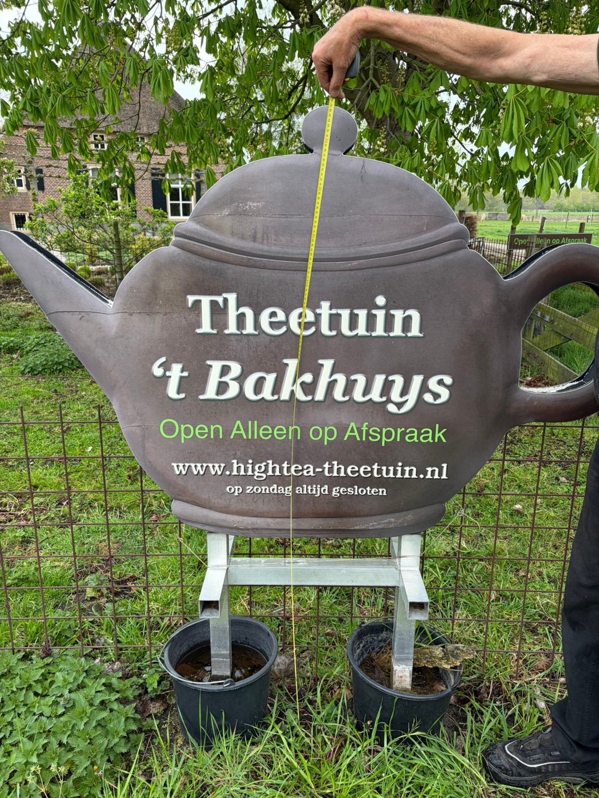 Groot bord "theepot" voor buiten, Ophalen, Gebruikt