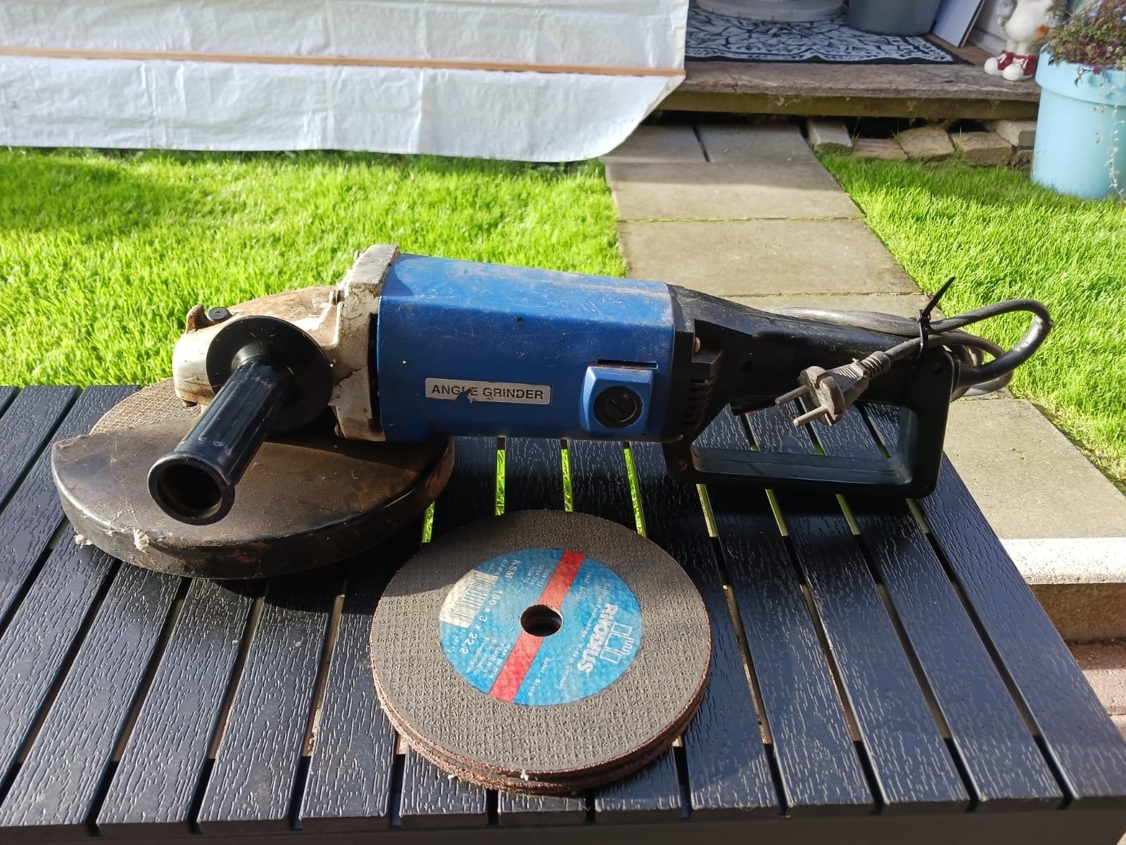 Haakse slijper met slijpschijven, Ophalen, Gebruikt, Minder dan 700 watt, Haakse handslijpmachine