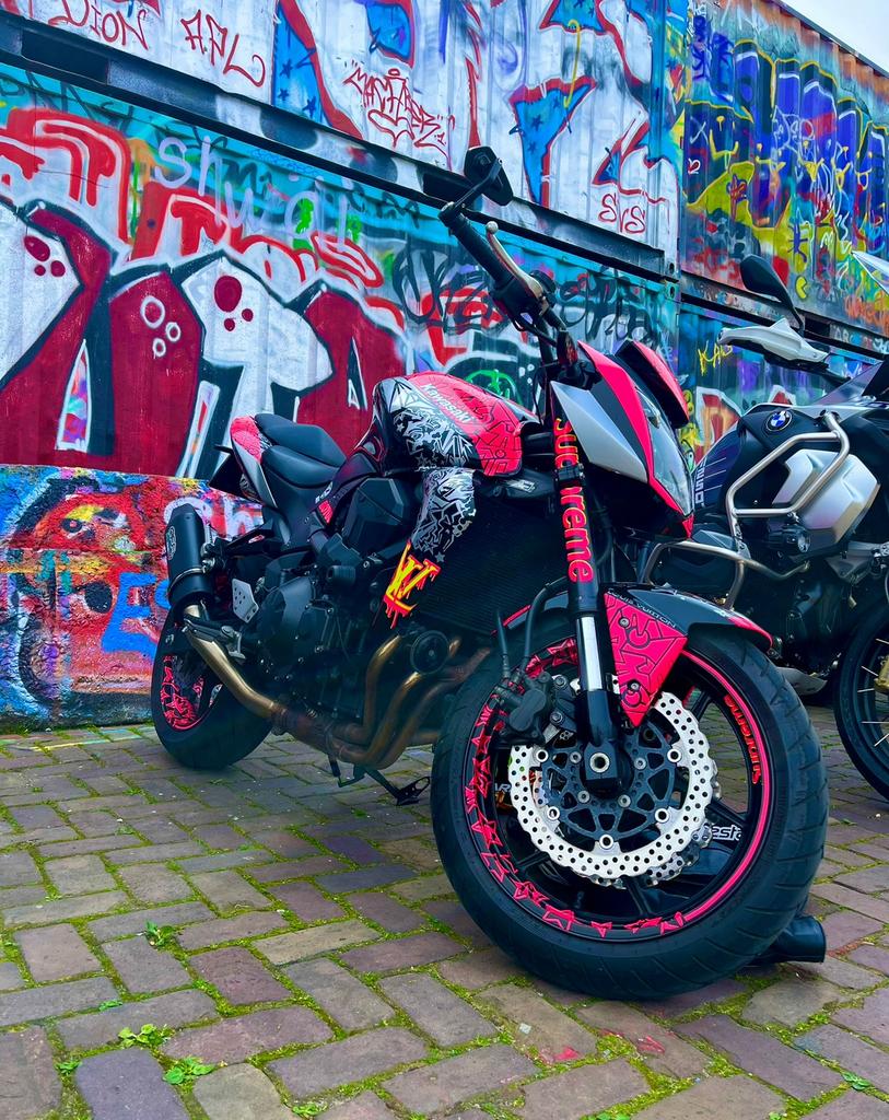 Opvallende Naked Bike met unieke custom details, Motoren, Motoren | Kawasaki, Particulier, Naked bike